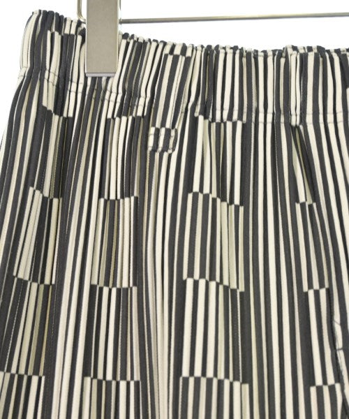 HOMME PLISSE กางเกง อื่น