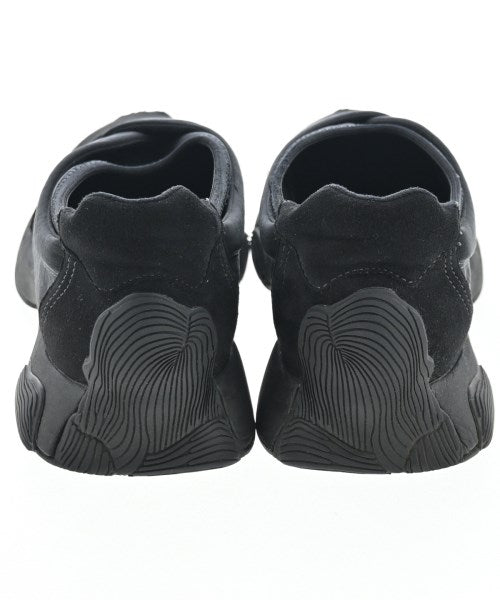 HOMME PLISSE รองเท้าผ้าใบ