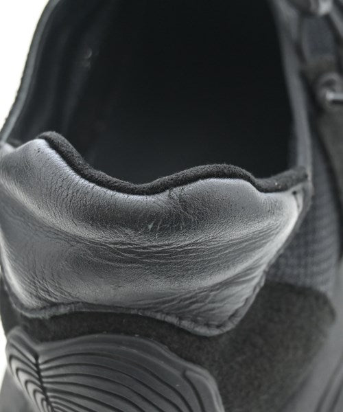 HOMME PLISSE รองเท้าผ้าใบ