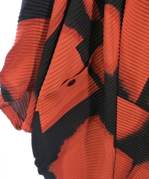 HOMME PLISSE เสื้อโค้ท อื่น