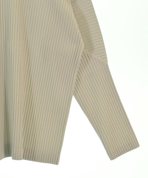 HOMME PLISSE เสื้อยืด/เสื้อท็อปส์