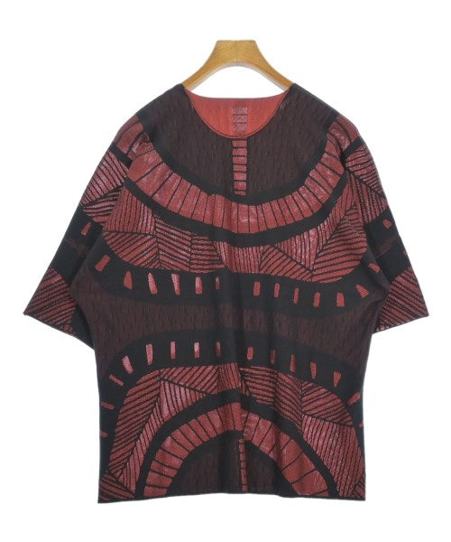 HOMME PLISSE เสื้อยืด/เสื้อท็อปส์