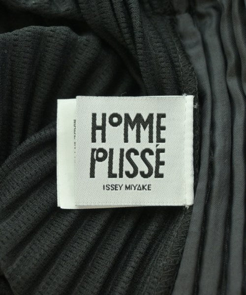 HOMME PLISSE กางเกงขาสั้น