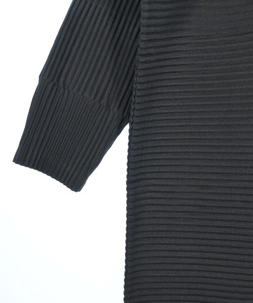 HOMME PLISSE เสื้อลำลอง