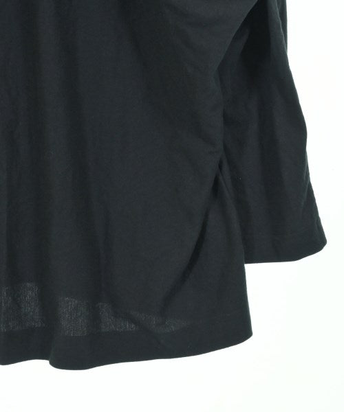 HOMME PLISSE เสื้อยืด/เสื้อท็อปส์