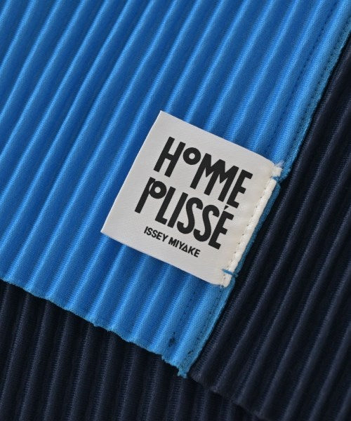 HOMME PLISSE ผ้าคลุมไหล่