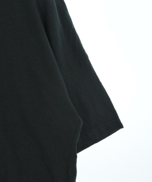 HOMME PLISSE เสื้อยืด/เสื้อท็อปส์