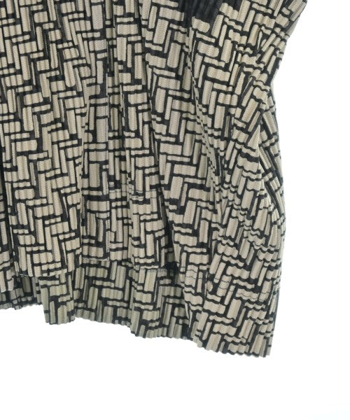 HOMME PLISSE เสื้อโค้ท อื่น