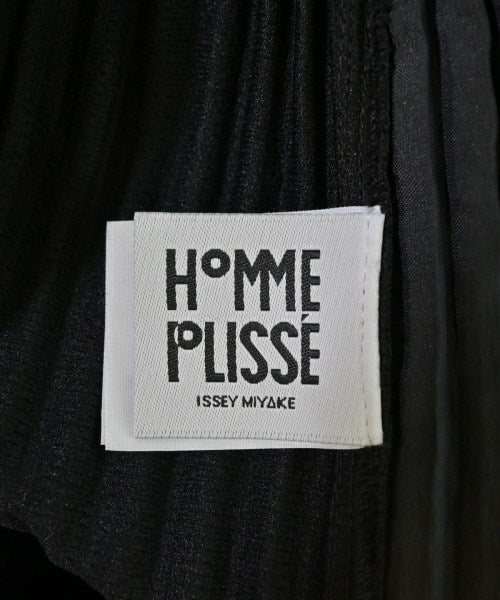 HOMME PLISSE กางเกงขาสั้น