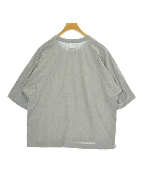HOMME PLISSE เสื้อยืด/เสื้อท็อปส์