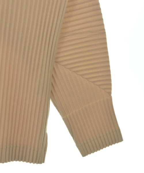 HOMME PLISSE เสื้อยืด/เสื้อท็อปส์