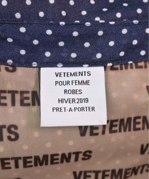 VETEMENTS ชุดเดรส