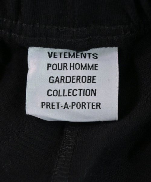 VETEMENTS กางเกงขาสั้น