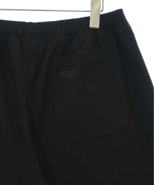 VETEMENTS กางเกงขาสั้น