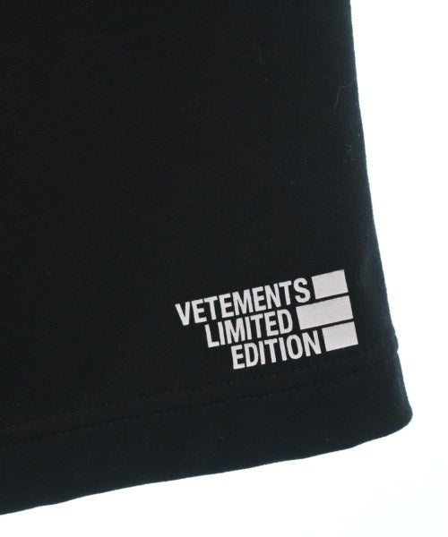 VETEMENTS กางเกงขาสั้น
