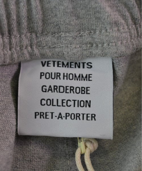 VETEMENTS กางเกงขาสั้น
