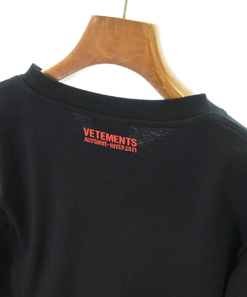 VETEMENTS เสื้อยืด/เสื้อท็อปส์