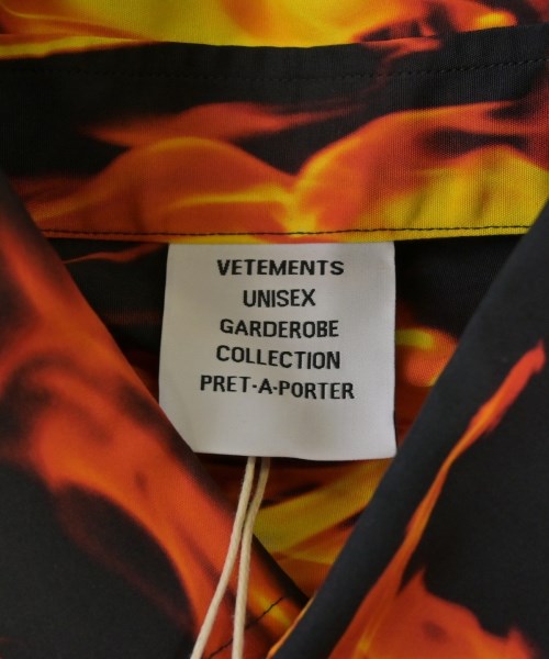 VETEMENTS เสื้อลำลอง