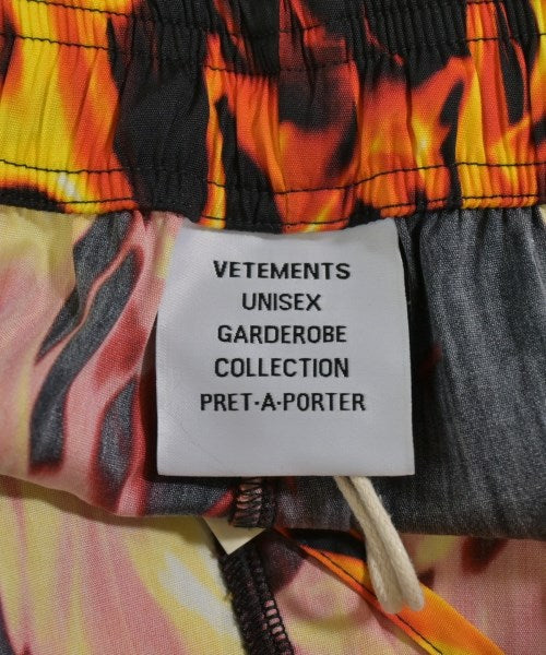 VETEMENTS กางเกงขาสั้น