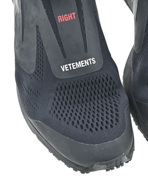VETEMENTS รองเท้าผ้าใบ