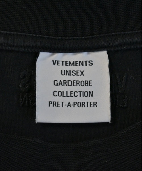 VETEMENTS เสื้อยืด/เสื้อท็อปส์