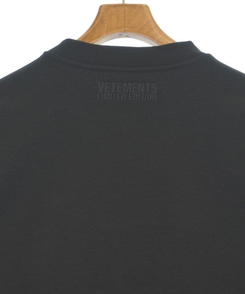VETEMENTS เสื้อสเวตเตอร์