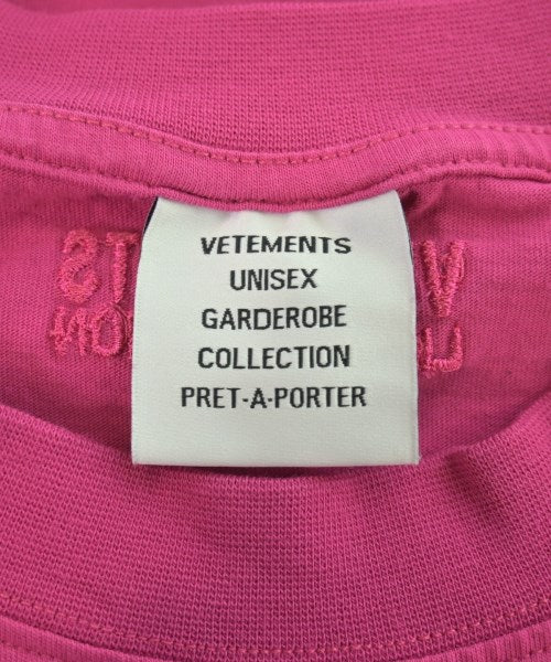 VETEMENTS เสื้อยืด/เสื้อท็อปส์