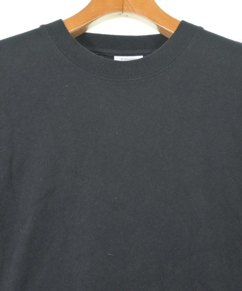 VETEMENTS เสื้อยืด/เสื้อท็อปส์