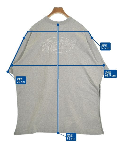 VETEMENTS เสื้อยืด/เสื้อท็อปส์
