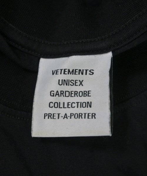 VETEMENTS เสื้อยืด/เสื้อท็อปส์