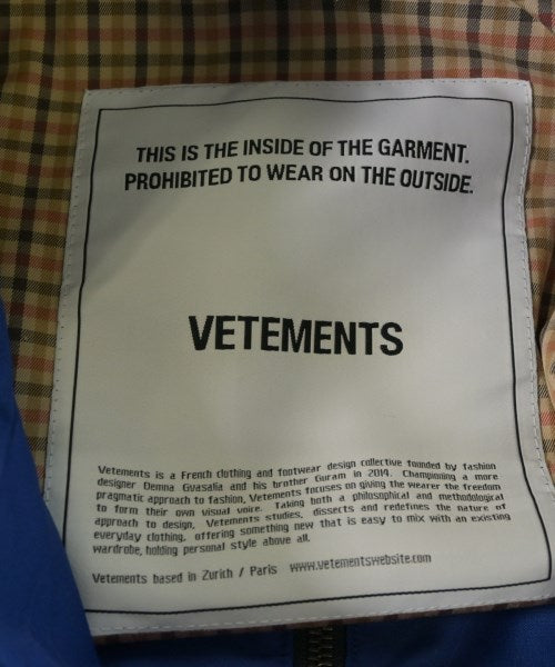 VETEMENTS เสื้อโค้ท อื่น