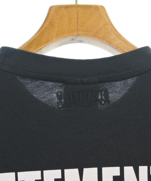 VETEMENTS เสื้อยืด/เสื้อท็อปส์