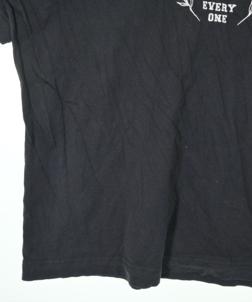 VETEMENTS เสื้อยืด/เสื้อท็อปส์