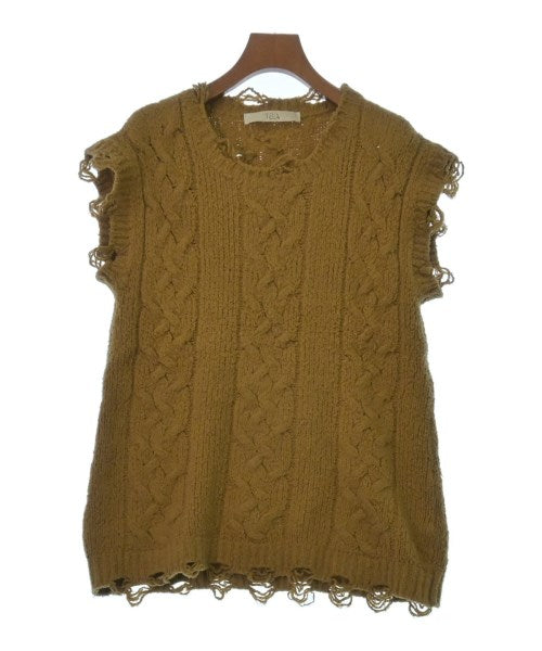 TELA เสื้อกั๊ก