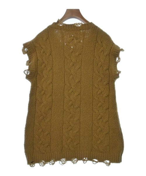 TELA เสื้อกั๊ก