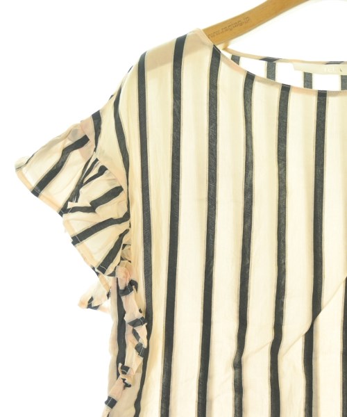 TELA เสื้อสตรี