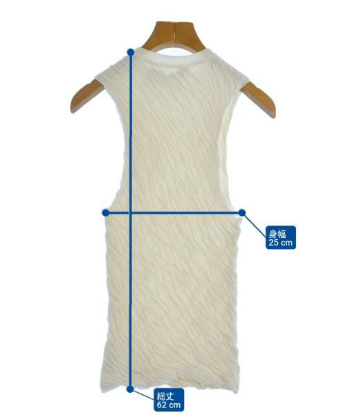 TELA เสื้อแขนกุด