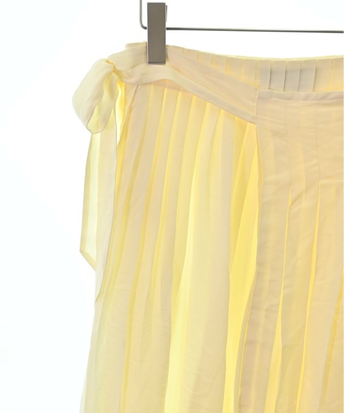 Simone Rocha กระโปรงยาวถึงเข่า