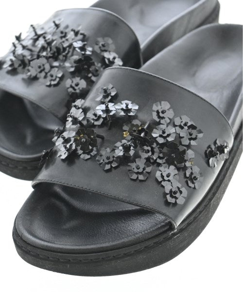 Simone Rocha รองเท้าแตะ