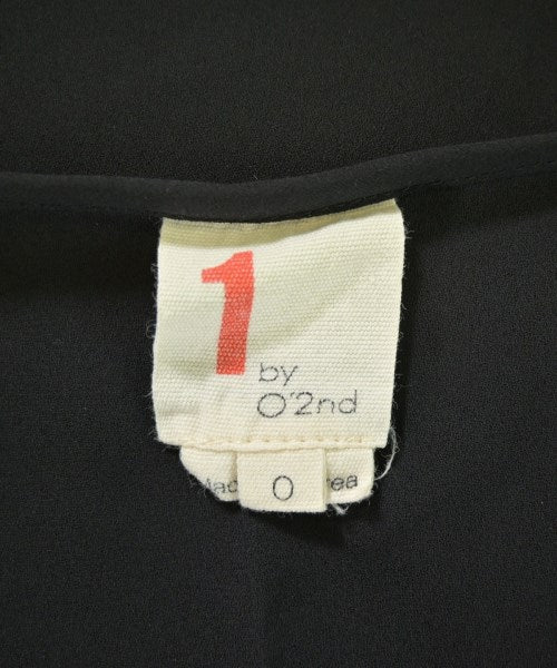 1 by O'2nd เสื้อสตรี