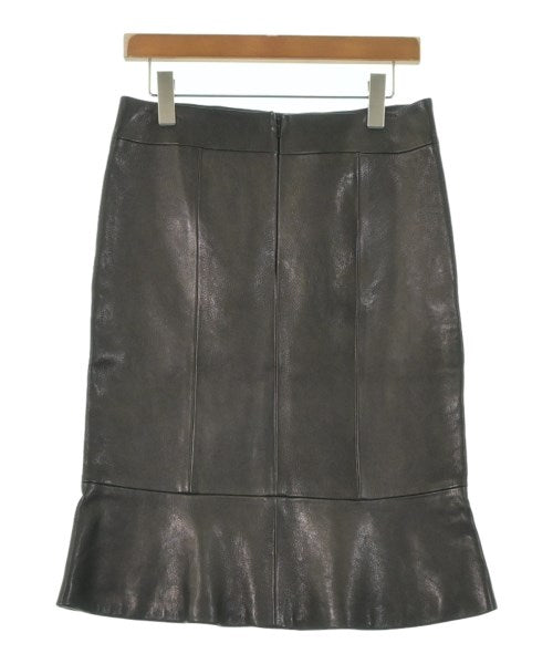 KHAITE กระโปรงยาวถึงเข่า