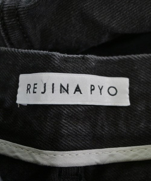 REJINA PYO ยีนส์