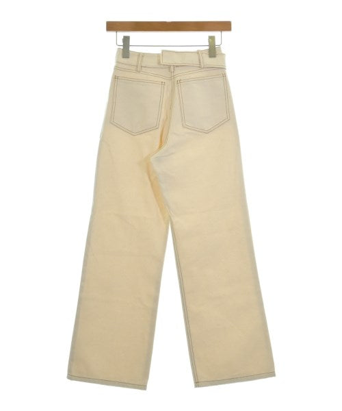 REJINA PYO ยีนส์