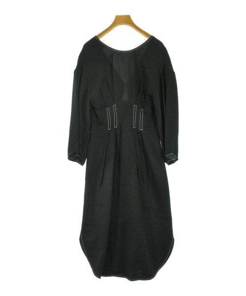 REJINA PYO ชุดเดรส