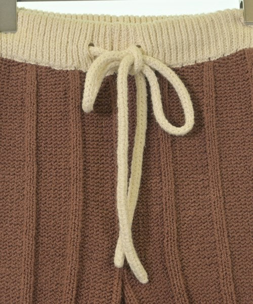 The Elder Statesman กางเกงขาสั้น