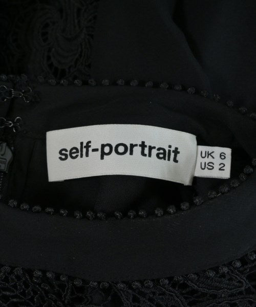 self-portrait เสื้อลำลอง