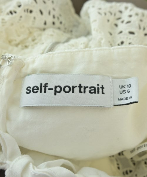 self-portrait เสื้อยืด/เสื้อท็อปส์