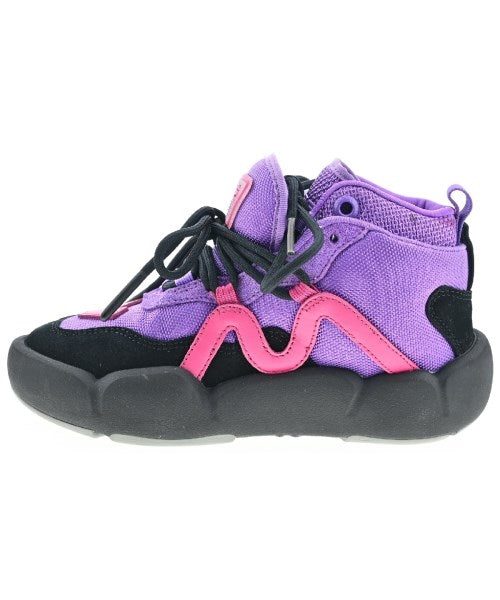 OFF-WHITE รองเท้าผ้าใบ