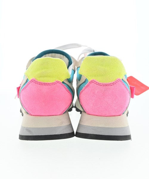 OFF-WHITE รองเท้าผ้าใบ