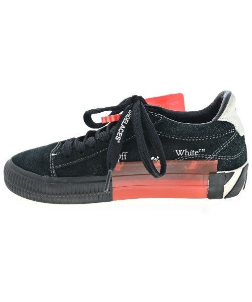 OFF-WHITE รองเท้าผ้าใบ